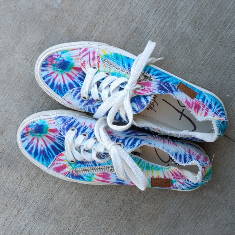 Blowfish‎ Malibu Rainbow Tie Dye Canvas Women's Sneakers 7.5